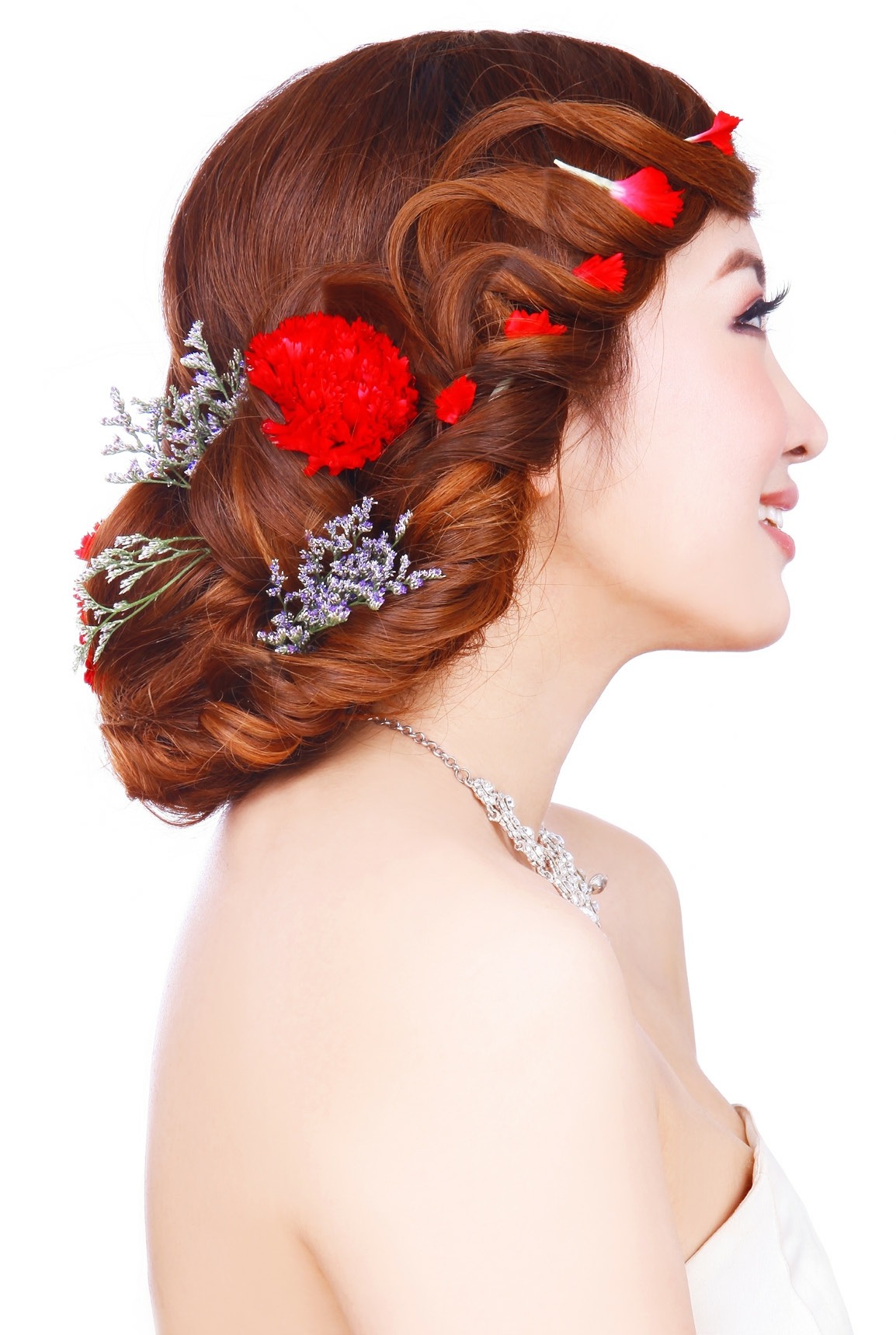 书名:新娘经典鲜花发型100例